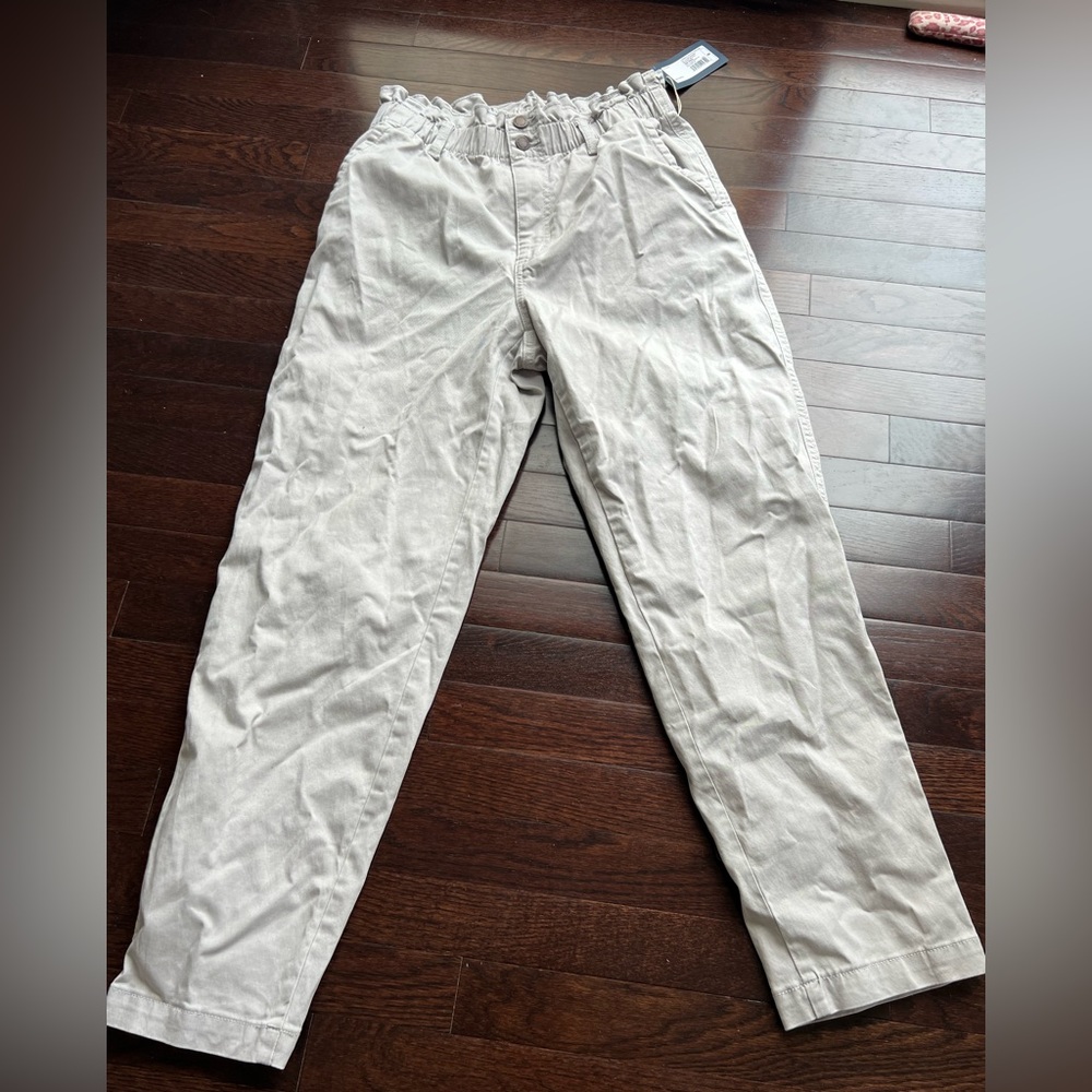 Light Grey Universal Thread Jeans size 8 NWT